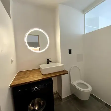 Moderne & Calme Sacre Coeur Apartment *